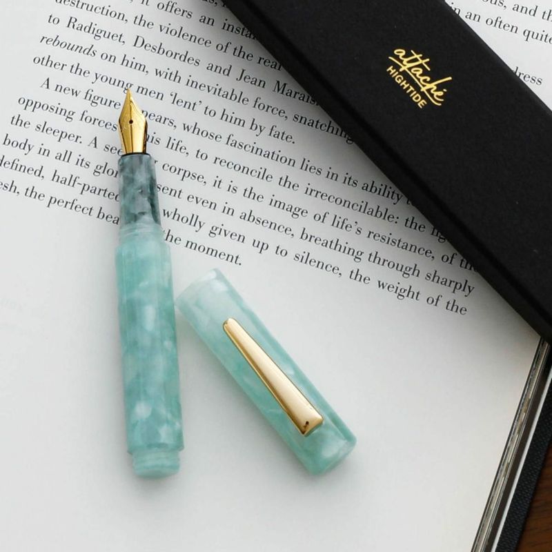 Marbled Fountain Pen by Attaché