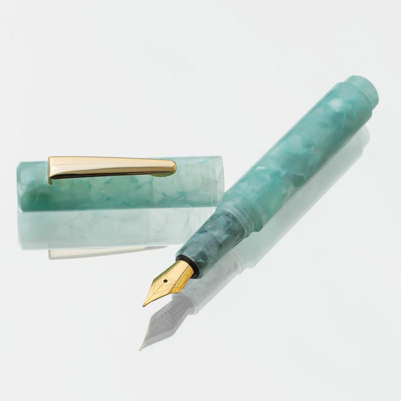 Marbled Fountain Pen by Attaché