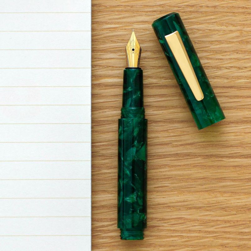 Marbled Fountain Pen by Attaché