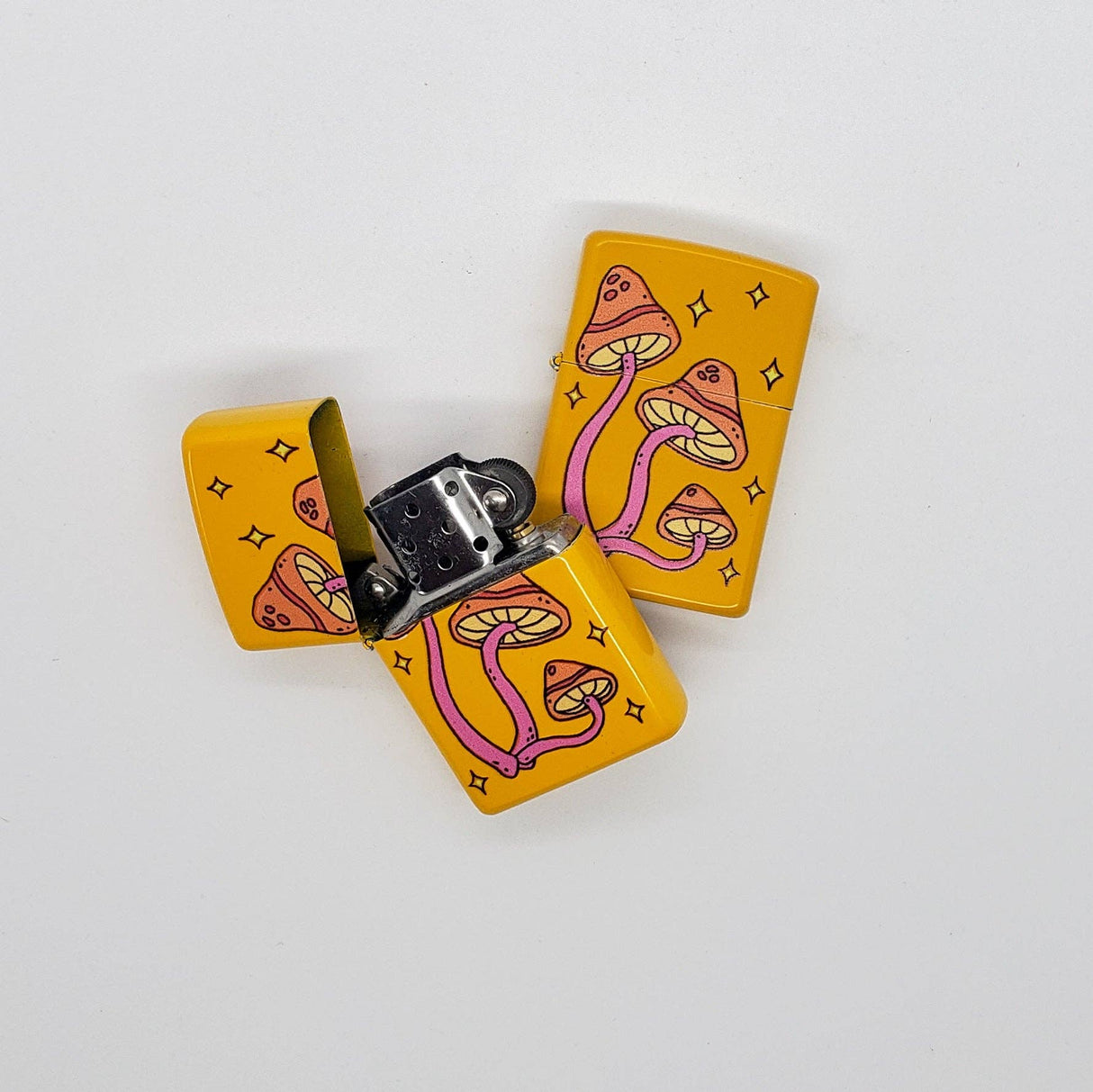 Trippy Mushroom Refillable Lighter