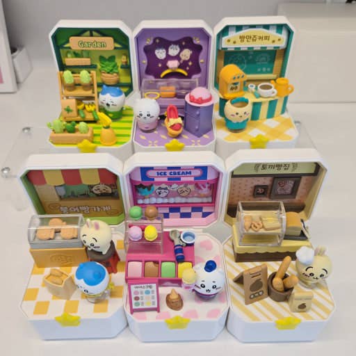 Chiikawa Random Compact Concept Shop