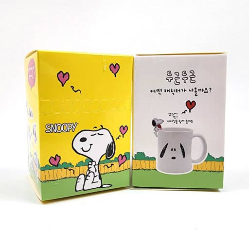Peanuts Snoopy Cup Figure Blind Box