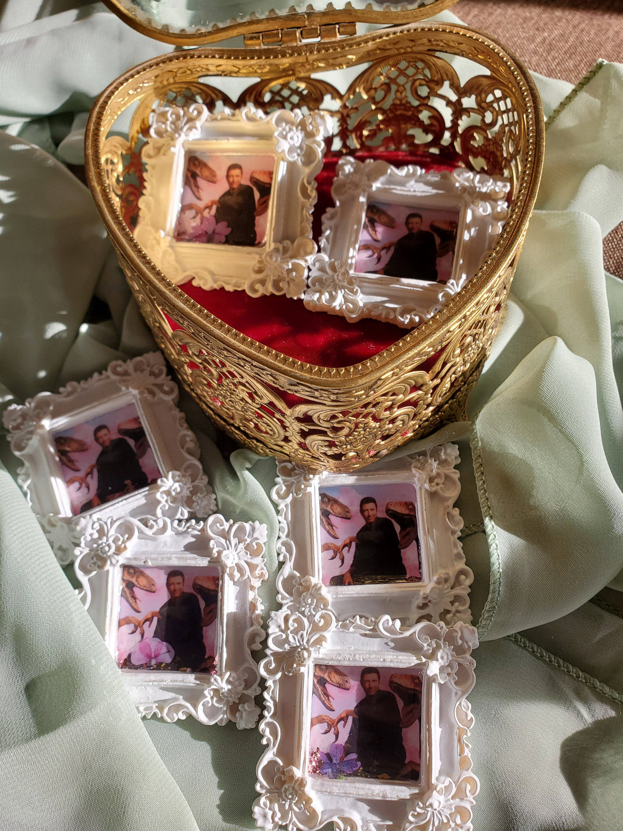 Jeff Goldblum Dino Magnets