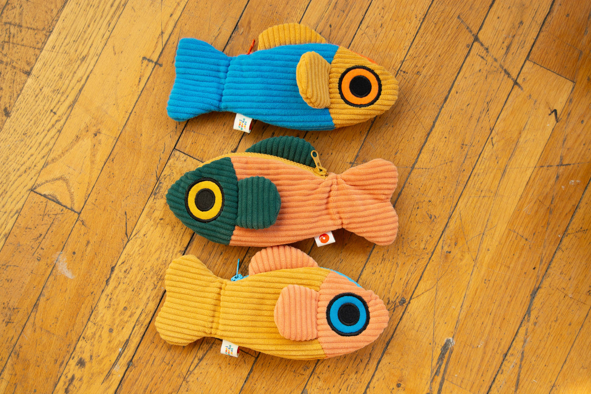 The Fish Pouch - Coral / Dark Green