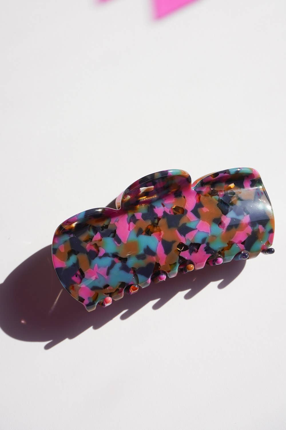 Vase Hair Claw