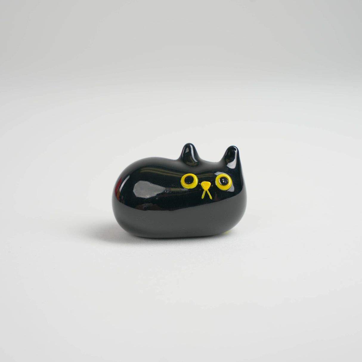 'I am here' handmade Lamp work glass black cat figurine