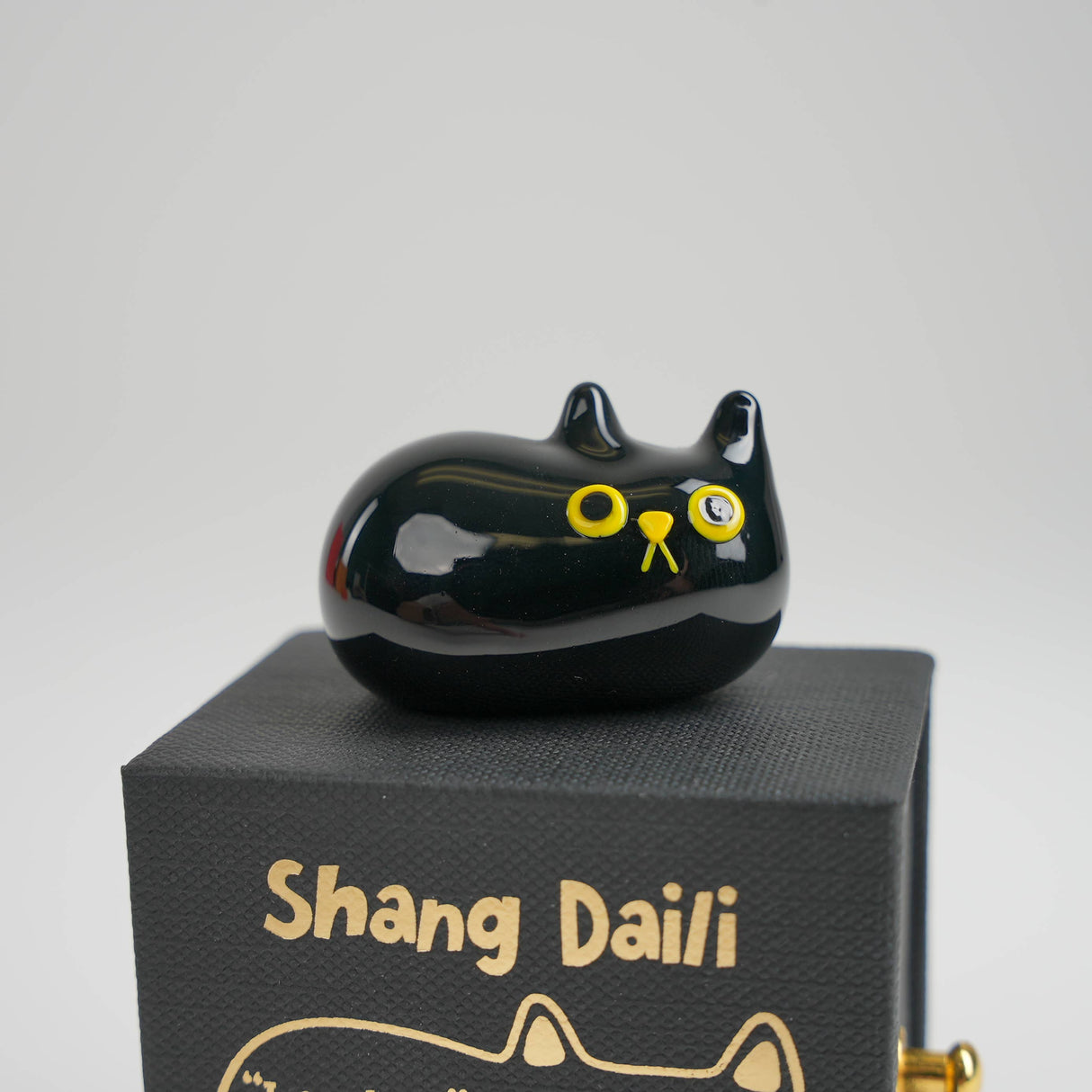 'I am here' handmade Lamp work glass black cat figurine