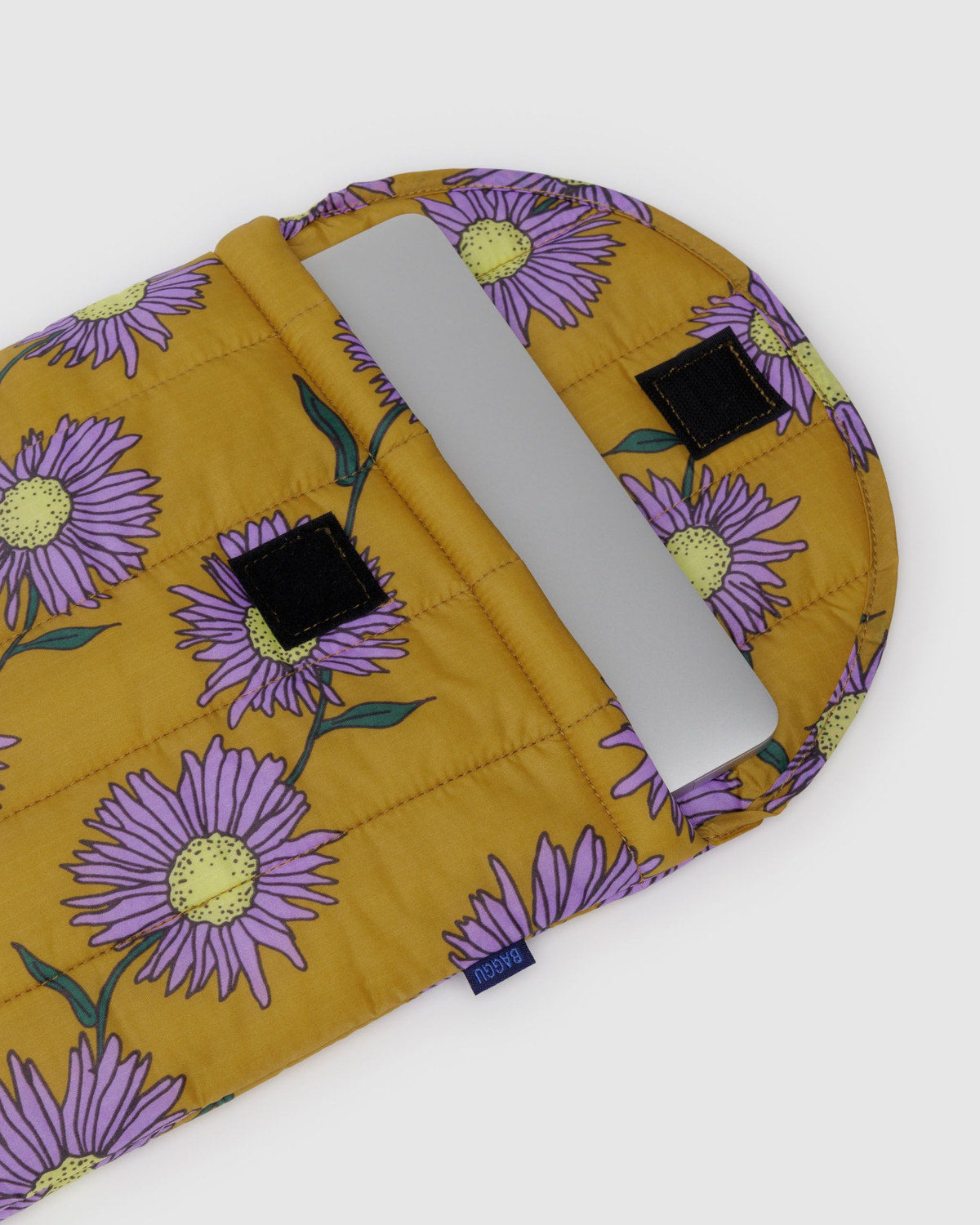 Puffy Laptop Sleeve 13"/14" Daisy Chain  by BAGGU