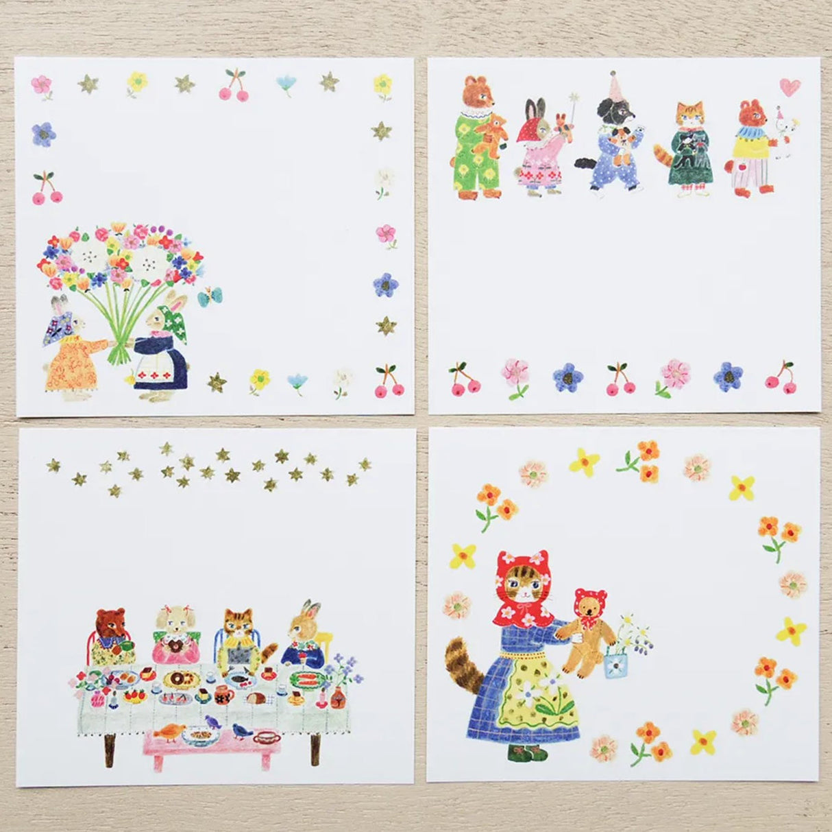 Fluffy Friends Memo Block Pad Illustrated by Aiko Fukawa