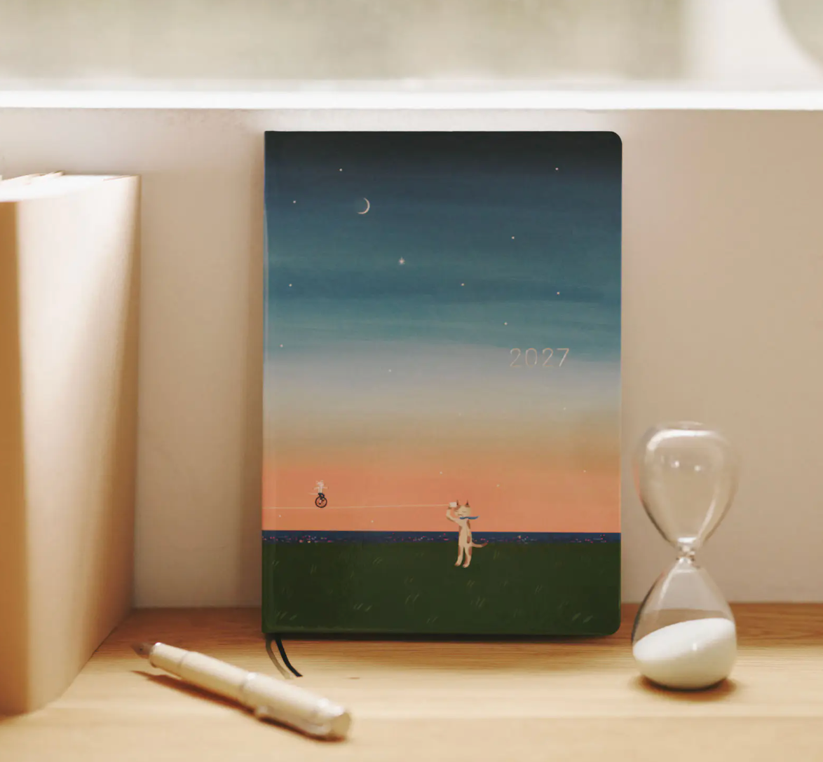 PREORDER: Hobonichi Techo 2027 HON Hiroko Kubota: String Telephone Until the Moon is Full