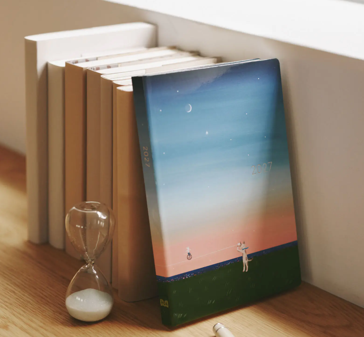 PREORDER: Hobonichi Techo 2027 HON Hiroko Kubota: String Telephone Until the Moon is Full