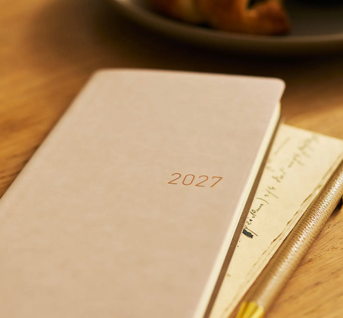 PREORDER: Hobonichi Techo 2027 Weeks Smooth