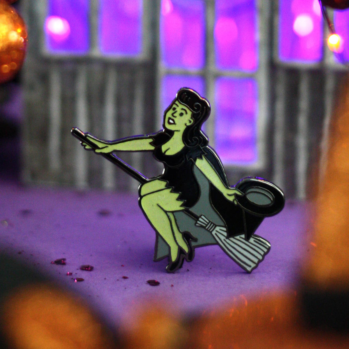 Wicked Witch enamel pin - Halloween Pinup Witch