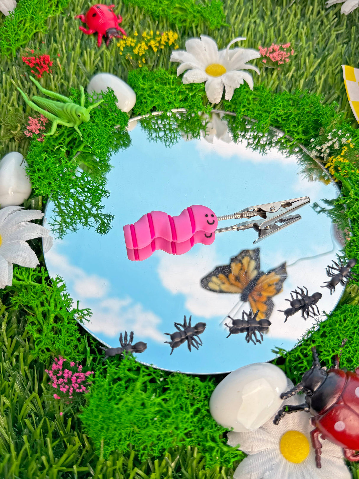 Worm Clip Cute 3.5" Worm Clip